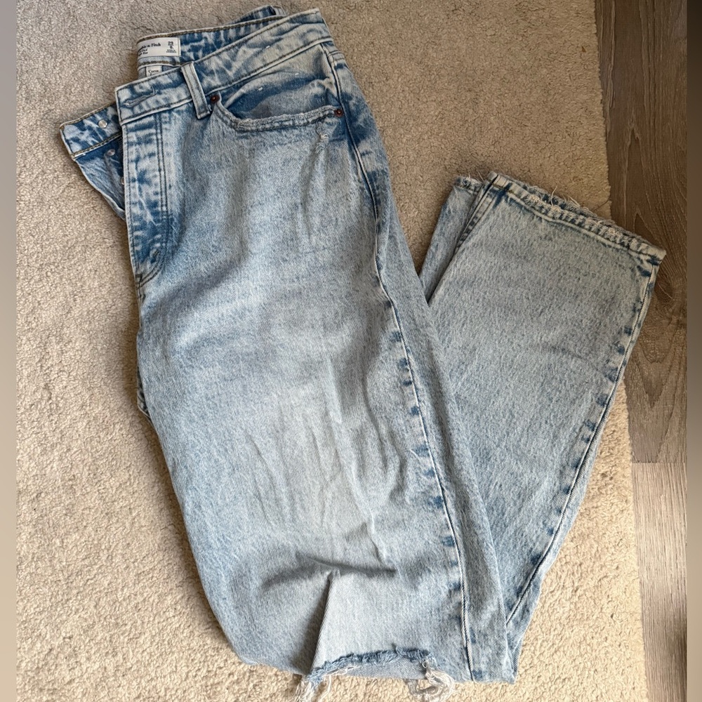 Abercrombie & Fitch The Dad High Rise Jeans